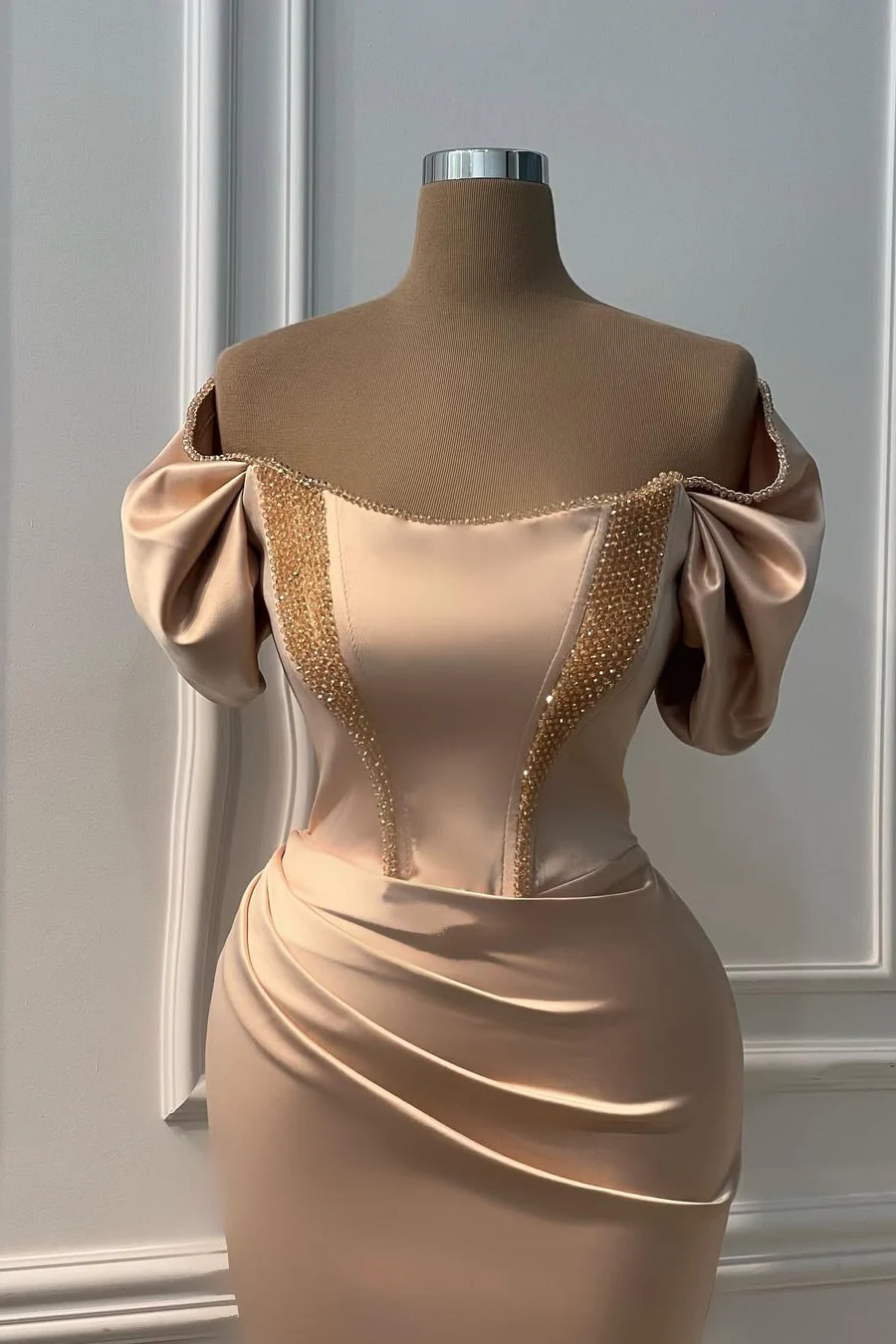 Romantic Off-The-Shoulder Satin Mermaid Prom Dresses Sheath Pleats With Beads - Image 3