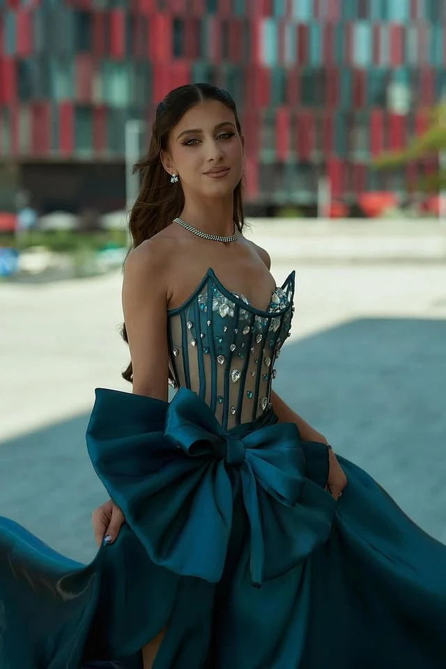 Romantic Peacock Strapless A-line Prom Dresses Gem With High Slit Bowknot - Image 2