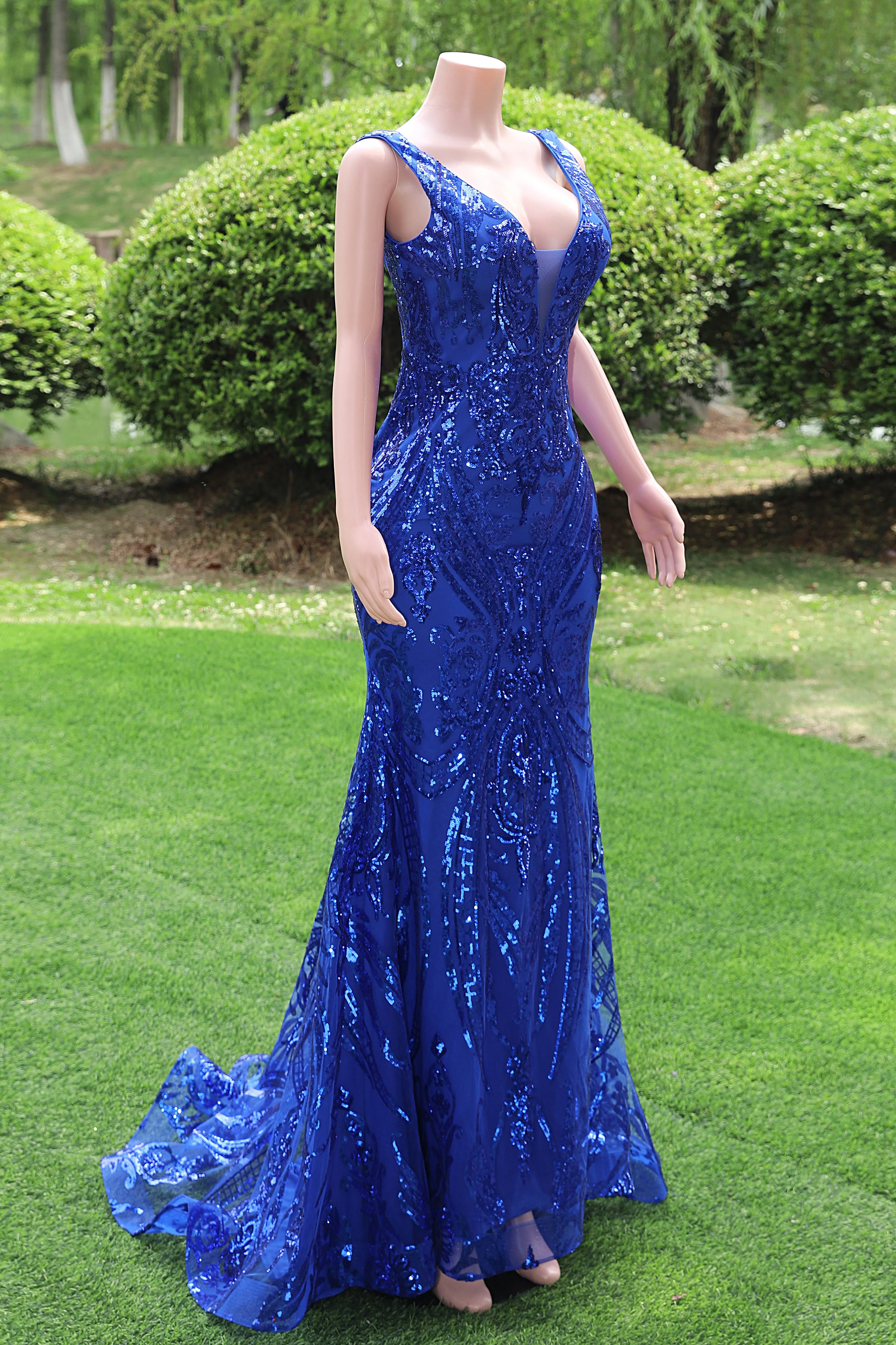 Royal Blue Mermaid Sequin Court Tain Sparkle V-neck Sleeveless Prom Dresses - Image 5