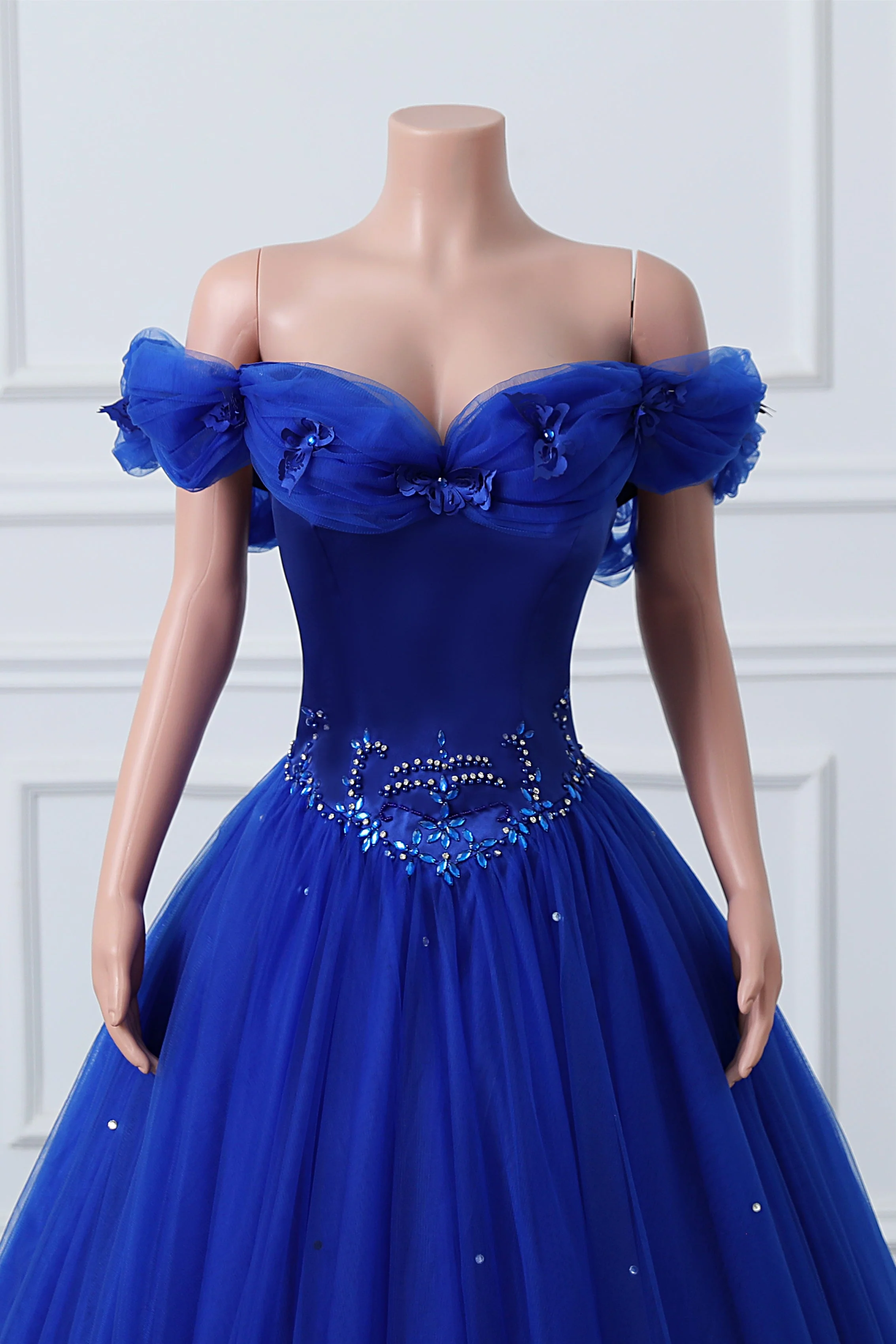 Royal Blue Off-the-shoulder Sweetheart Beaded Flowers Ball Gown Tulle Prom Dresses - Image 6