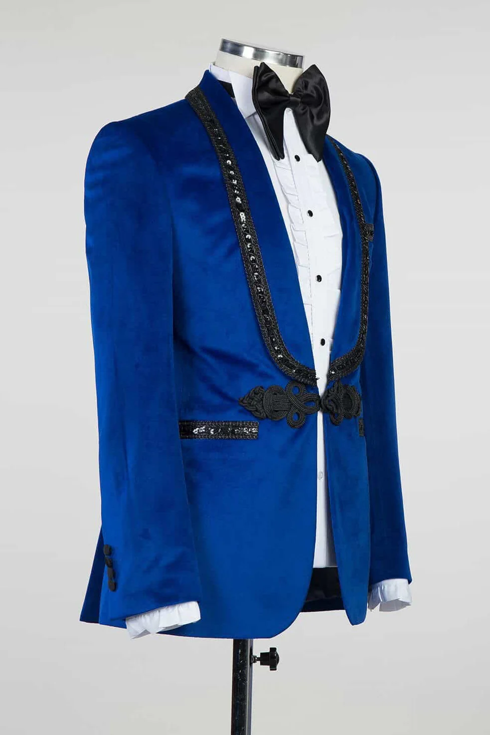 Royal Blue Velvet Knitted Button Prom Suit with Black Chains - Image 3