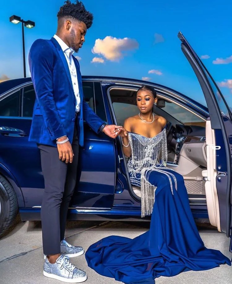 Royal Blue Velvet Prom Outfits Online Chic Peaked Laple Men's Suit with Two Pieces - Image 2
