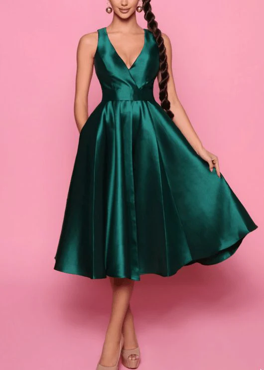 Satin V-Neck A-Line Knee-Length Homecoming Dresses With Pockets - Image 3