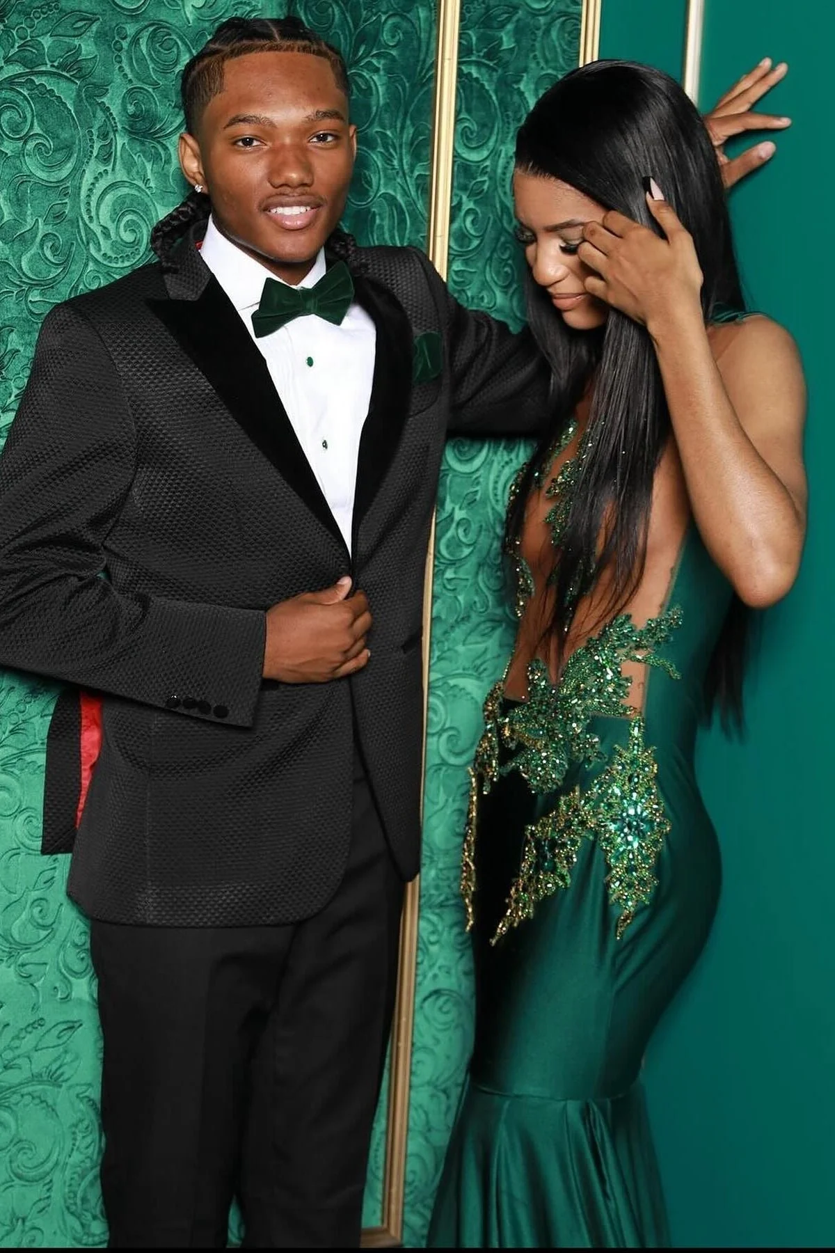 Sexy Dark Green Appliques Mermaid Sleeveless Prom Dress with Beads - Image 2