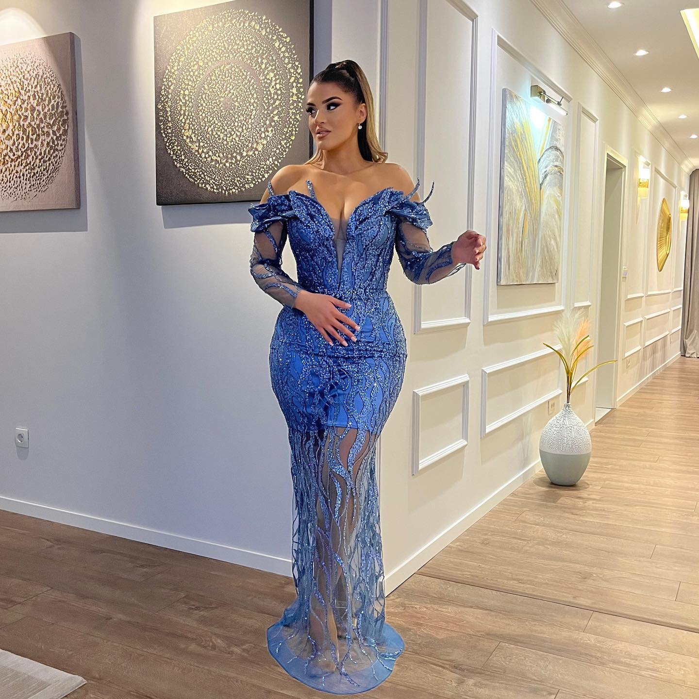 Classic V-Neck Long Sleeves Sheath Mermaid Lace Prom Dresses - Image 3