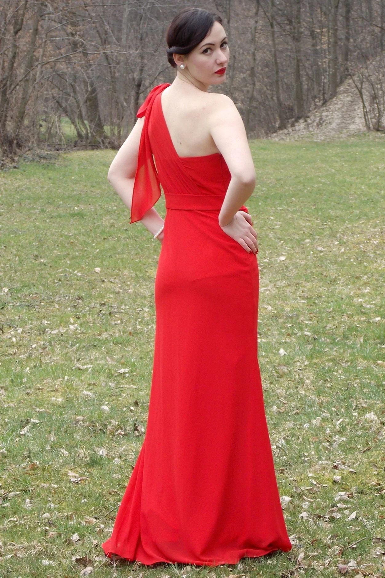 Sheath One-shoulder Floor Length Chiffon Sleeveless Bridesmaid Dress - Image 2
