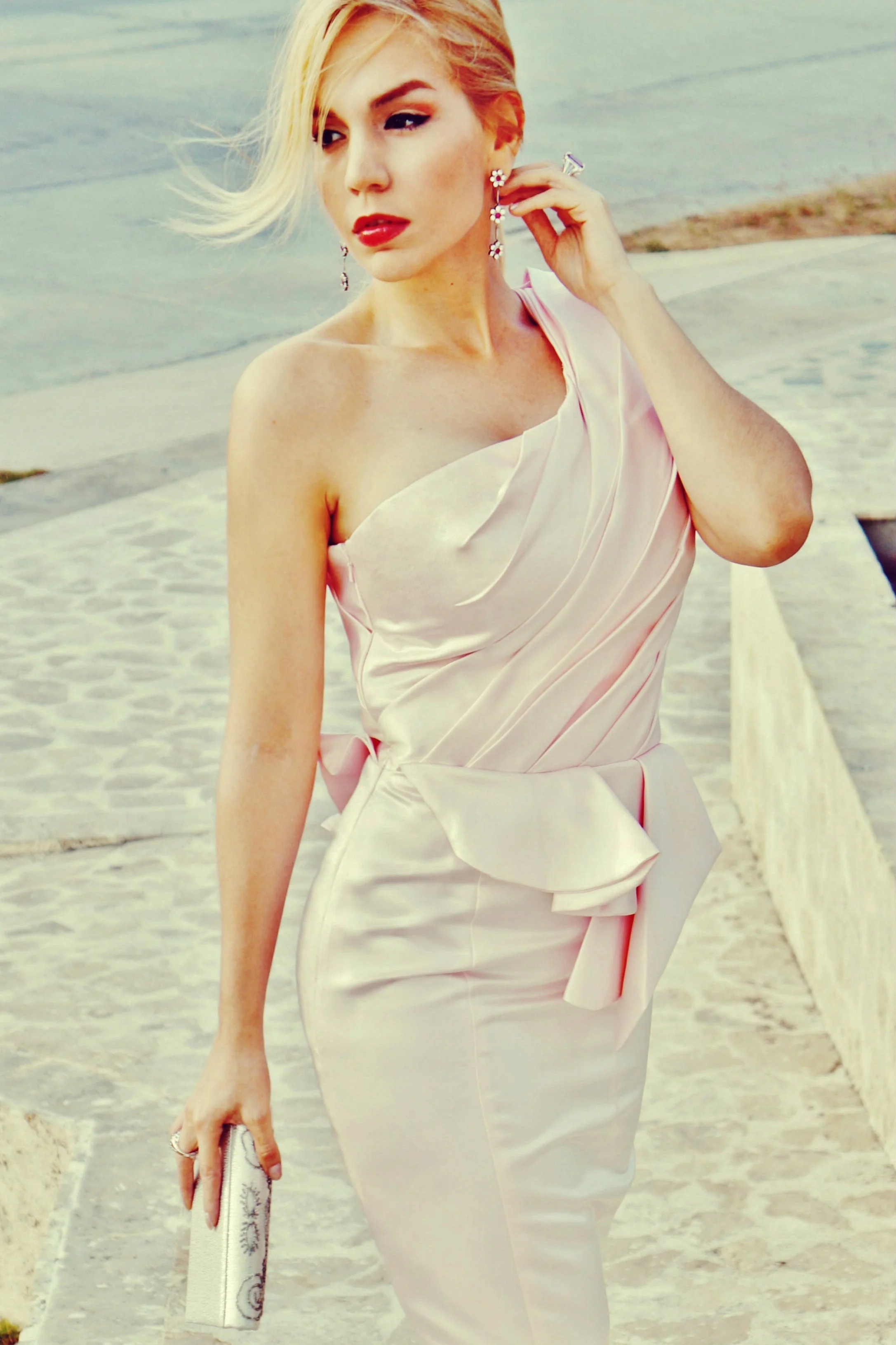 Sheath One-shoulder Knee Length Chiffon Sleeveless Bridesmaid Dress - Image 11
