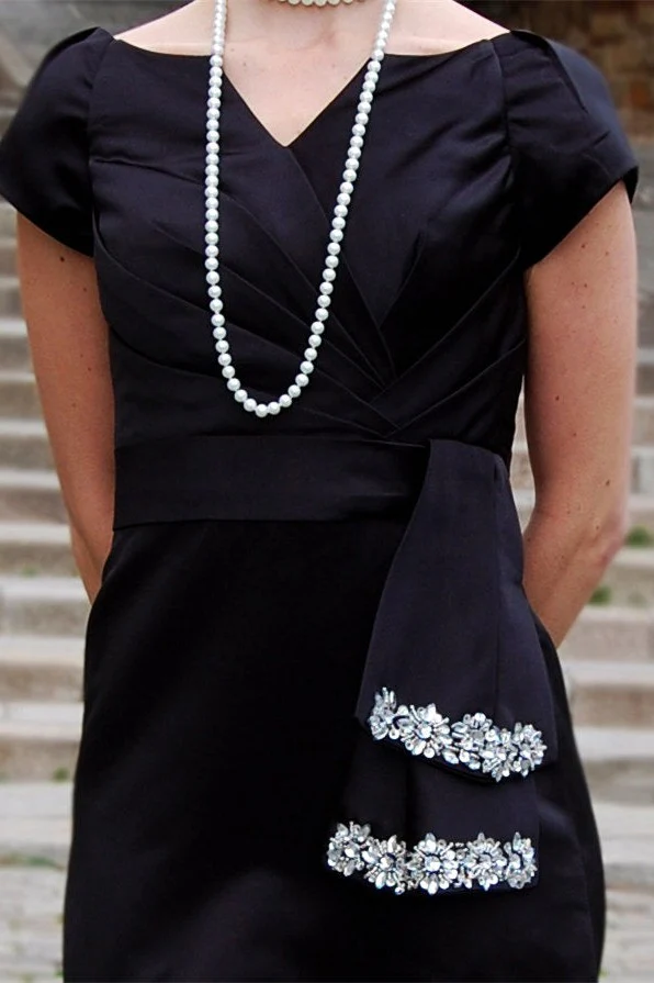 Sheath Small Round Collar Knee Length Charmuse Beading Mother Dress - Image 5