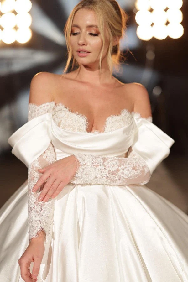 Modern Long Long Off-the-Shoulder Princess Lace Wedding Dresses Online With Long Sleevess - Image 3