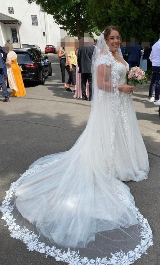 Modern Long Long V-Neck Long Sleevess Wedding Dresses Online With Lace - Image 3