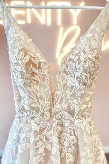 Modern Long V-Neck Sleeveless Lace Wedding Dresses Online - Image 3