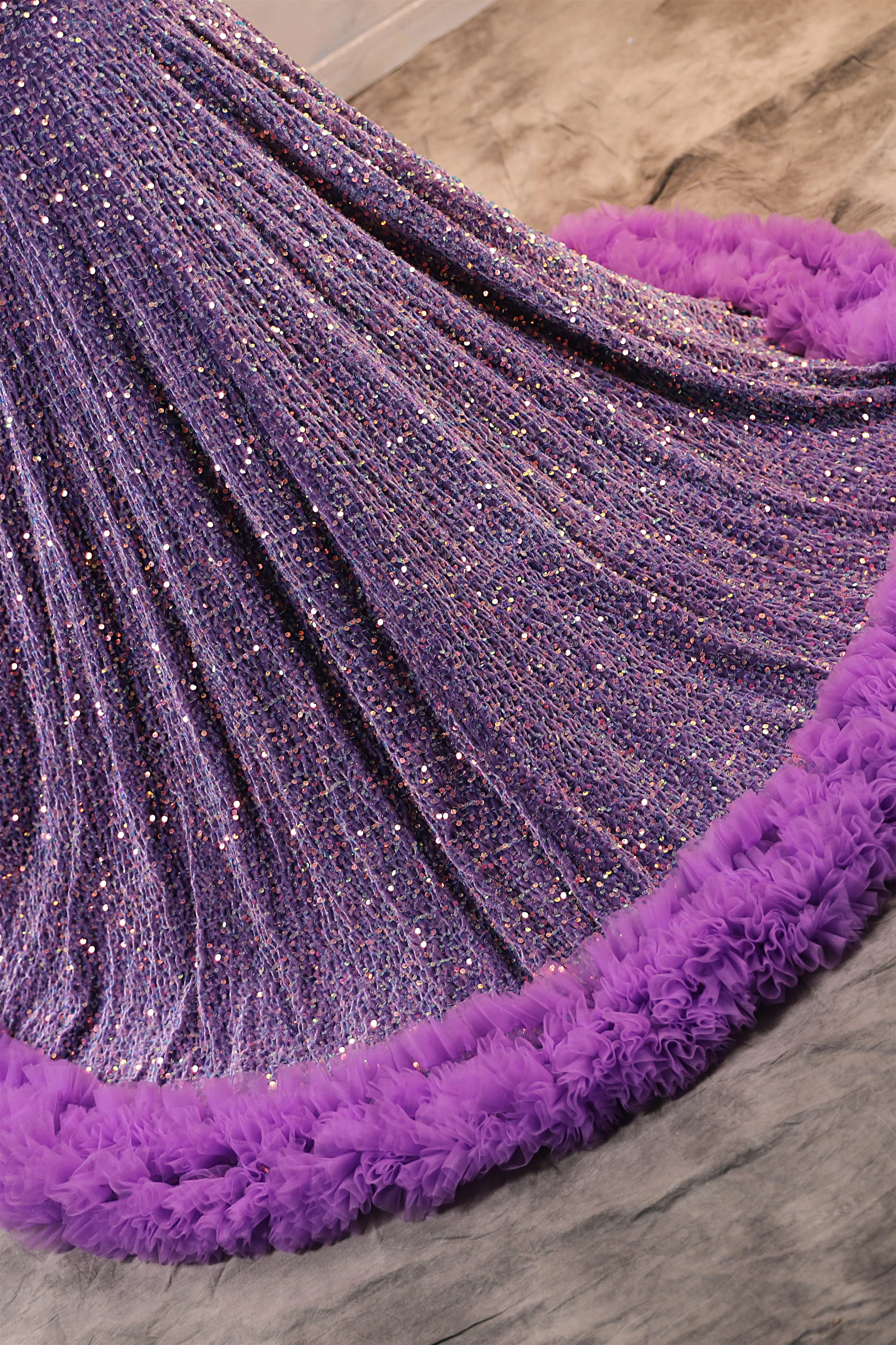 Sparkle Sequin Purple Halter V-neck Sleeveless Feathers Prom Dresses - Image 8