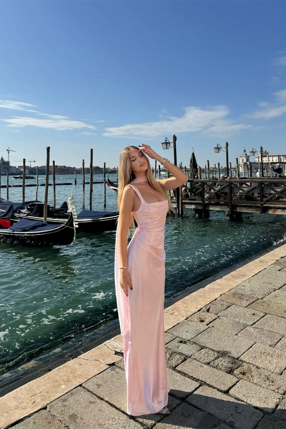 Sparkling Pink Square Straps Satin Prom Dresses Mermaid Column With Gloves - Image 3