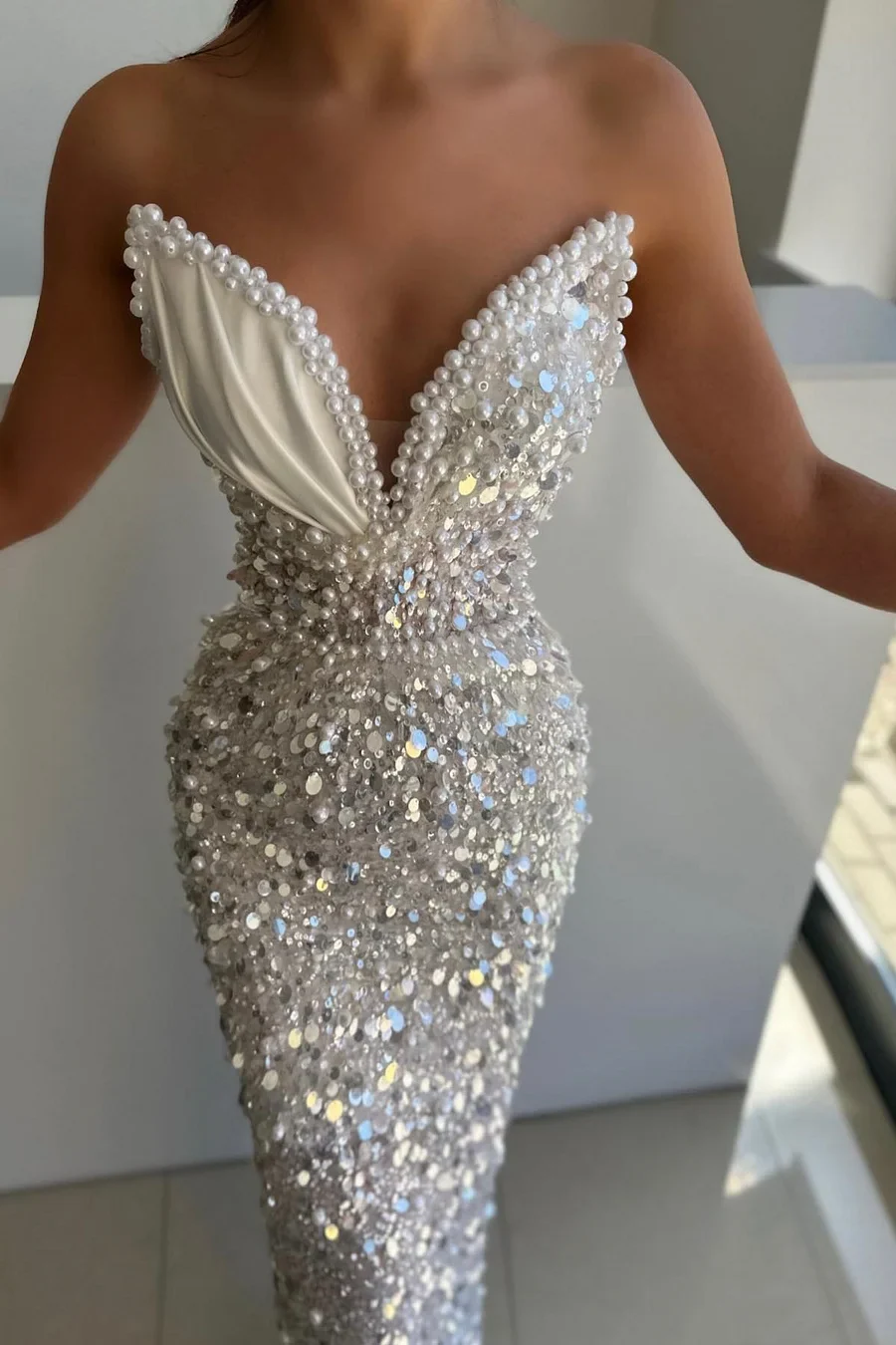 Sweetheart White Pearls Mermaid Low back Sleeveless Prom Dresses - Image 2