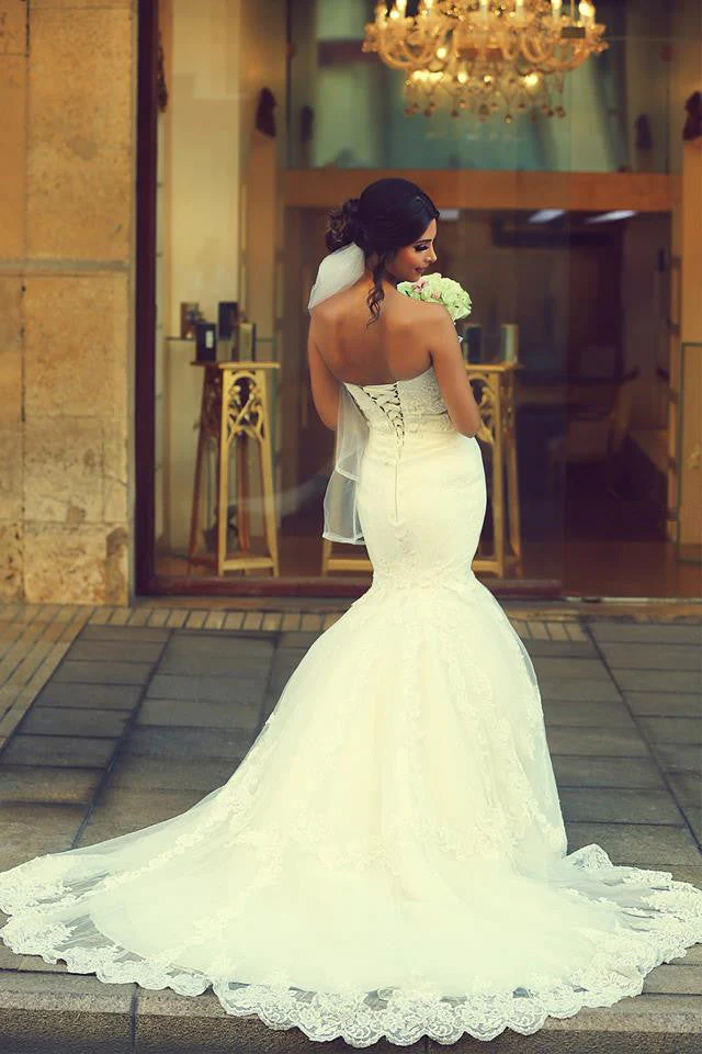 Sweetheart White Lace Modern Mermaid Bridal Gown Latest Sweep Train Lace Up Plus Size Wedding Dresses - Image 4