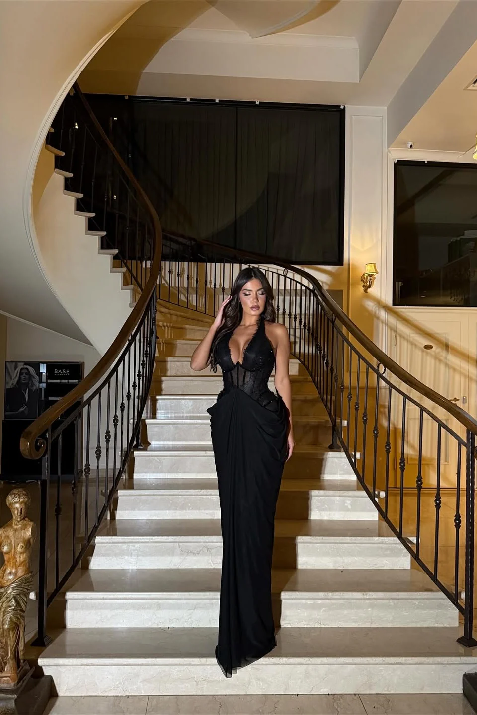 Timeless Black Halter Sleeveless V-Neck Prom Dresses Mermaid Long With Pleats - Image 3