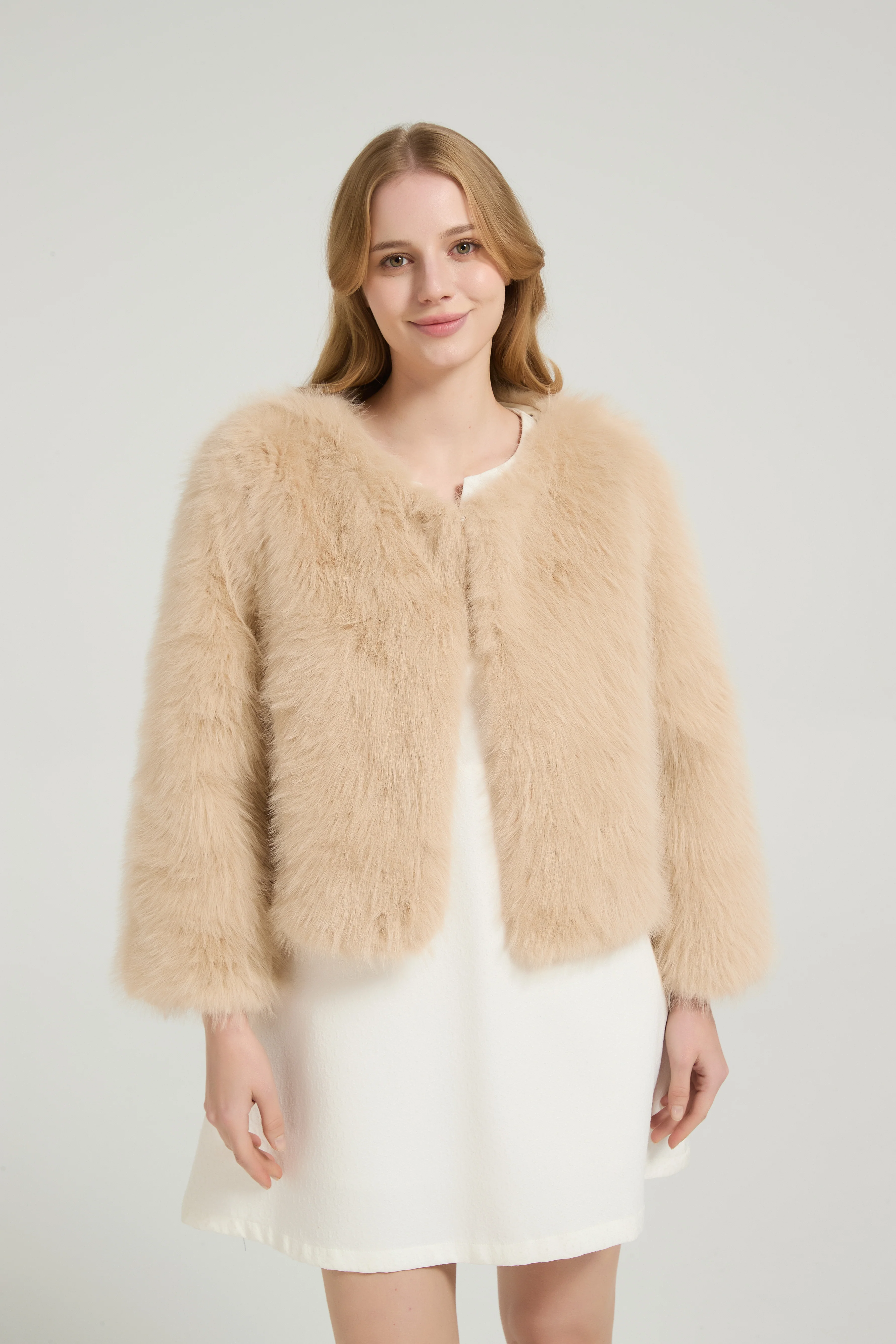 Timeless Faux Fur Long Sleeves Short Jacket Winter Wedding Shawl - Image 13