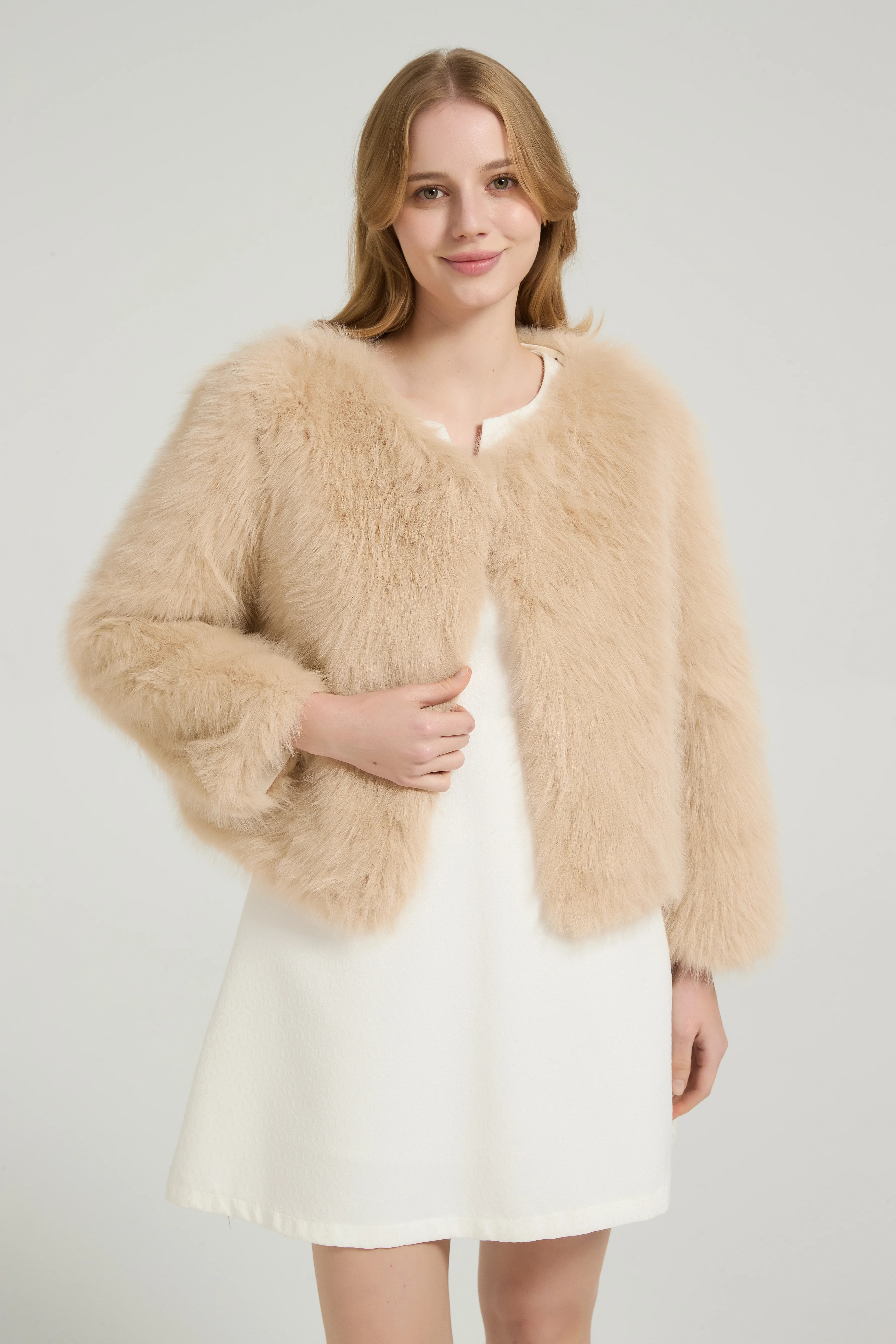 Timeless Faux Fur Long Sleeves Short Jacket Winter Wedding Shawl - Image 15