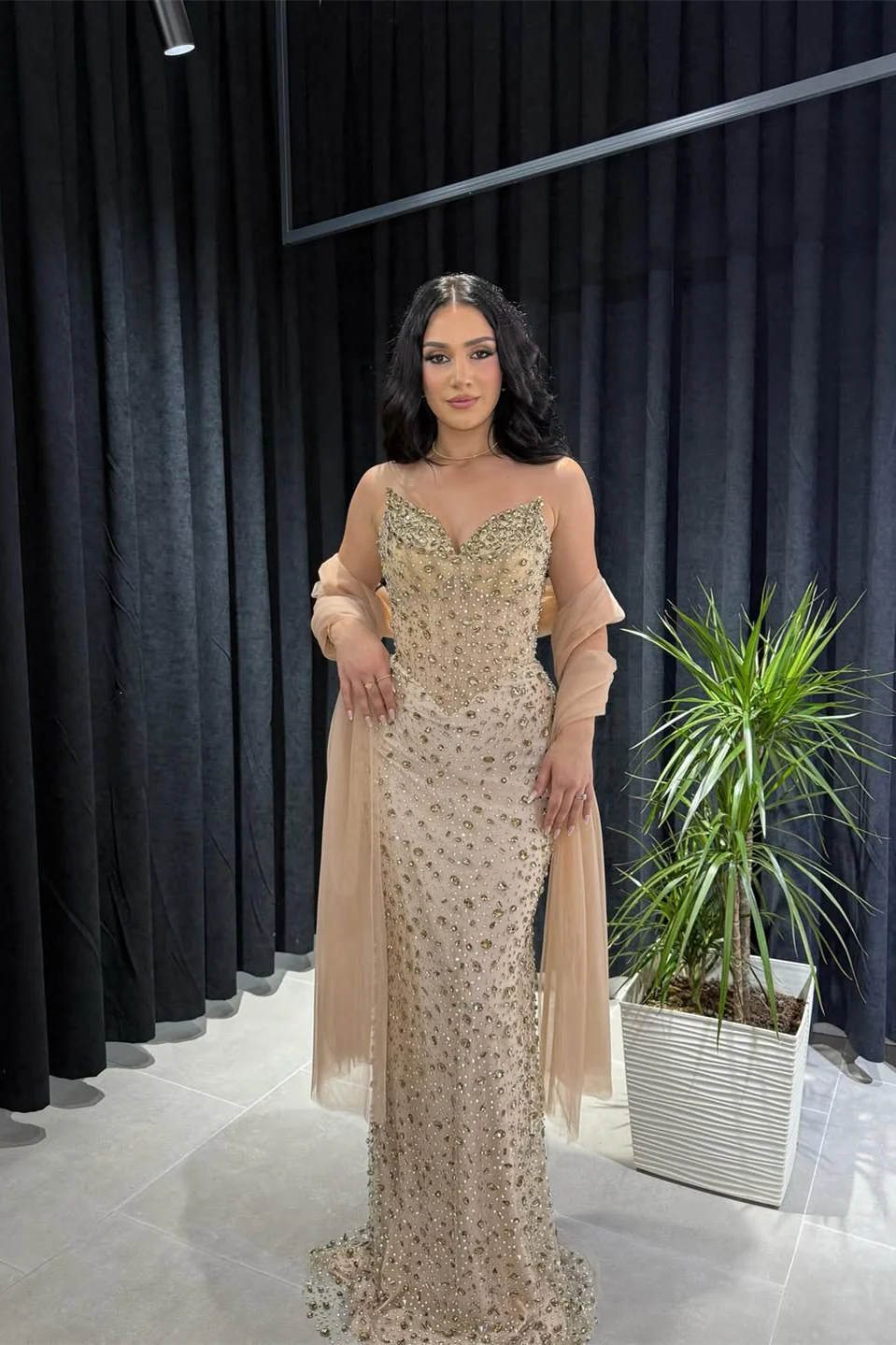 Timeless Strapless Sleeveless V-Neck Prom Dresses Mermaid Gem Column On Sale - Image 2