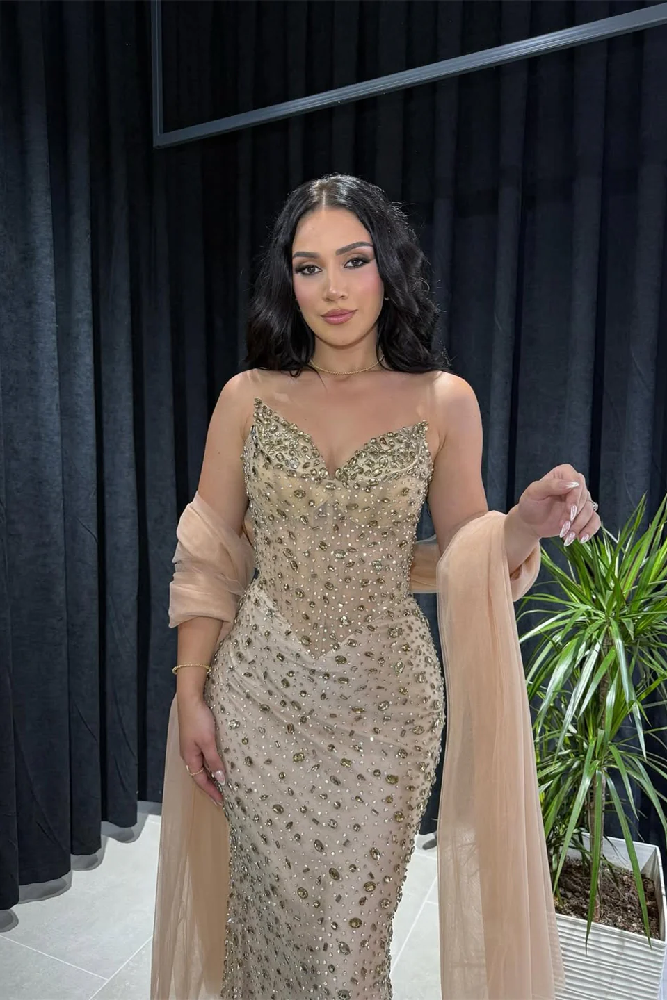Timeless Strapless Sleeveless V-Neck Prom Dresses Mermaid Gem Column On Sale - Image 3