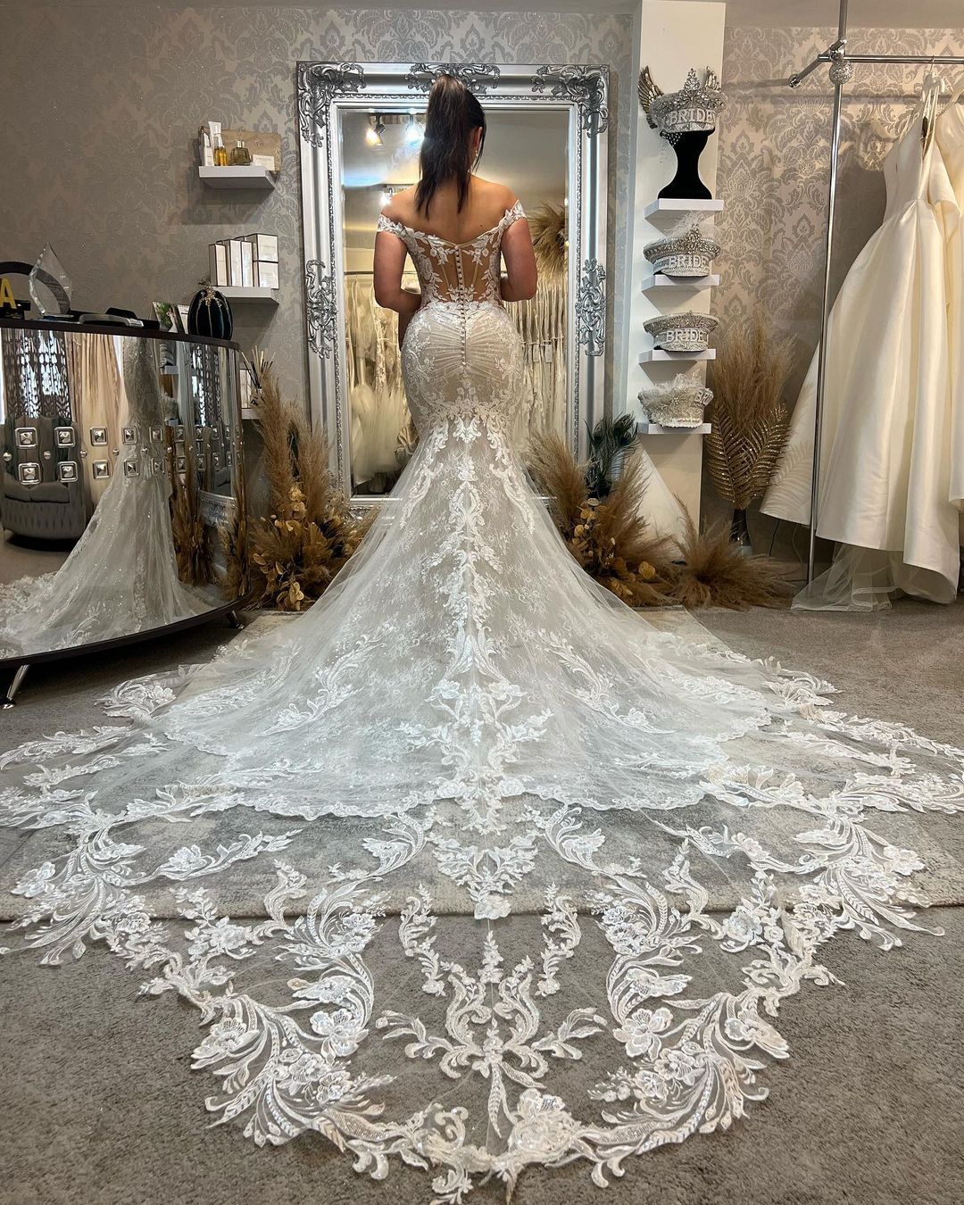 Chic Off-the-Shoulder Sleeveless Mermaid Lace Wedding Dress with Cathedral Train - Image 2