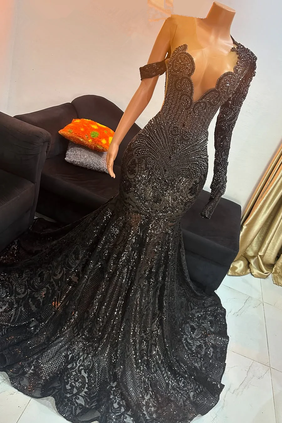 Unique Black Cap sleeves Beaded Mermaid Court Train Prom Dresses - Image 3