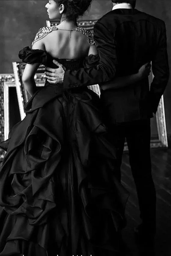 Vintage Black princess wedding dresses with Luxurious Ruffless - Image 3