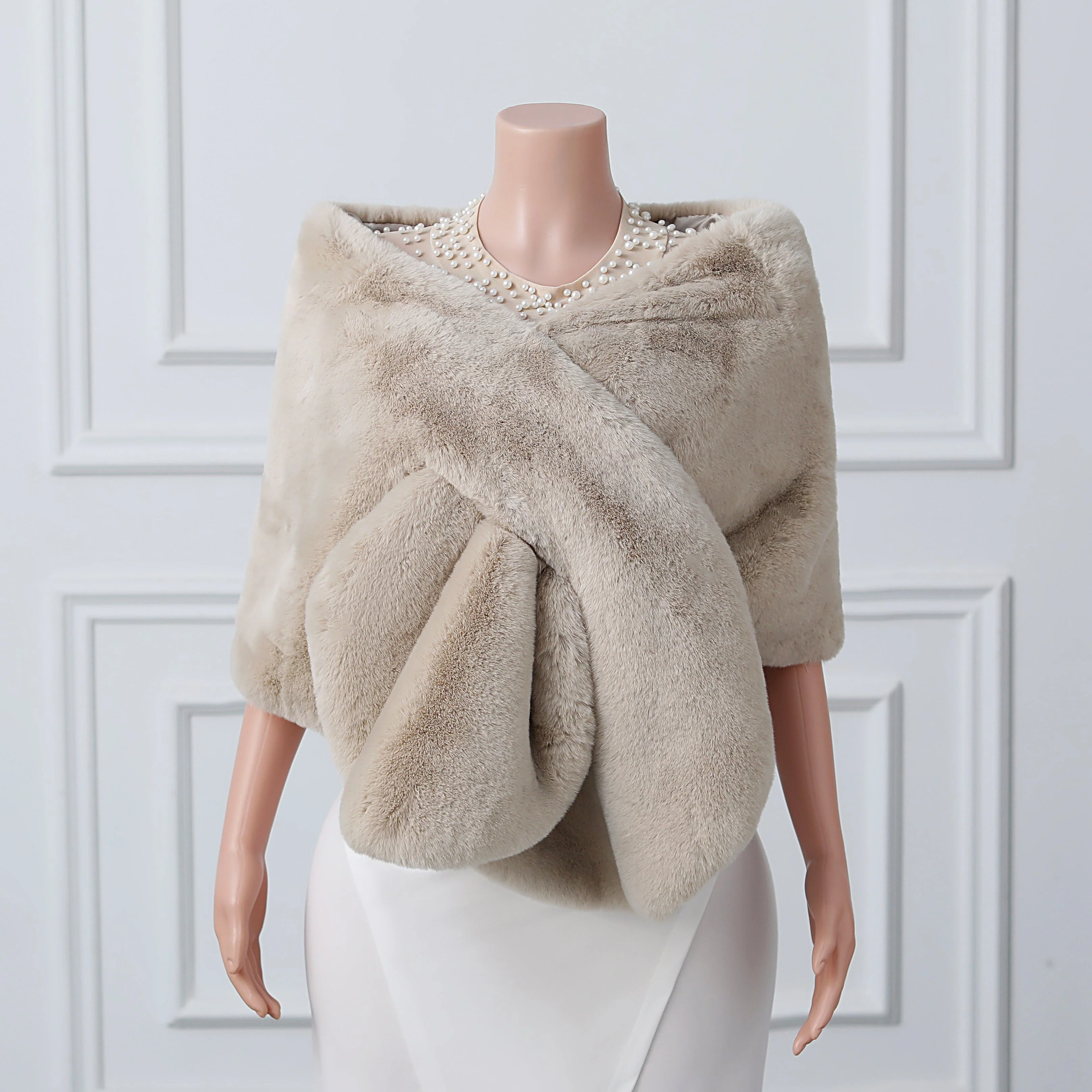 Warp knitted wool round hole mid-length imitation wool wedding shawl - Image 12
