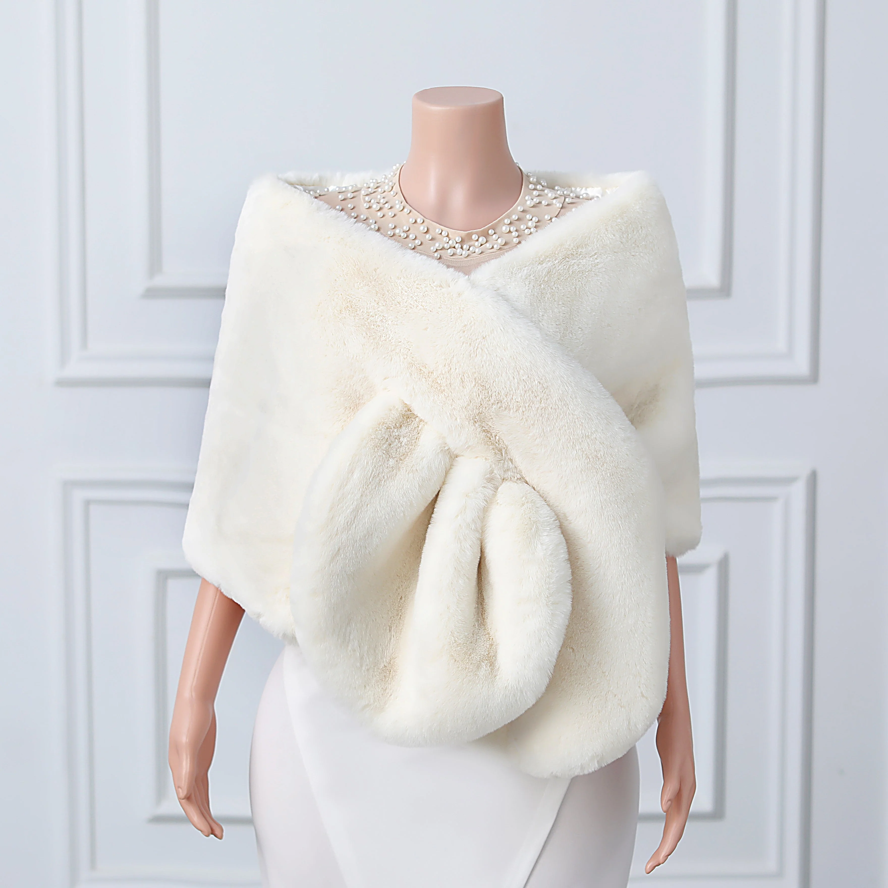 Warp knitted wool round hole mid-length imitation wool wedding shawl - Image 15