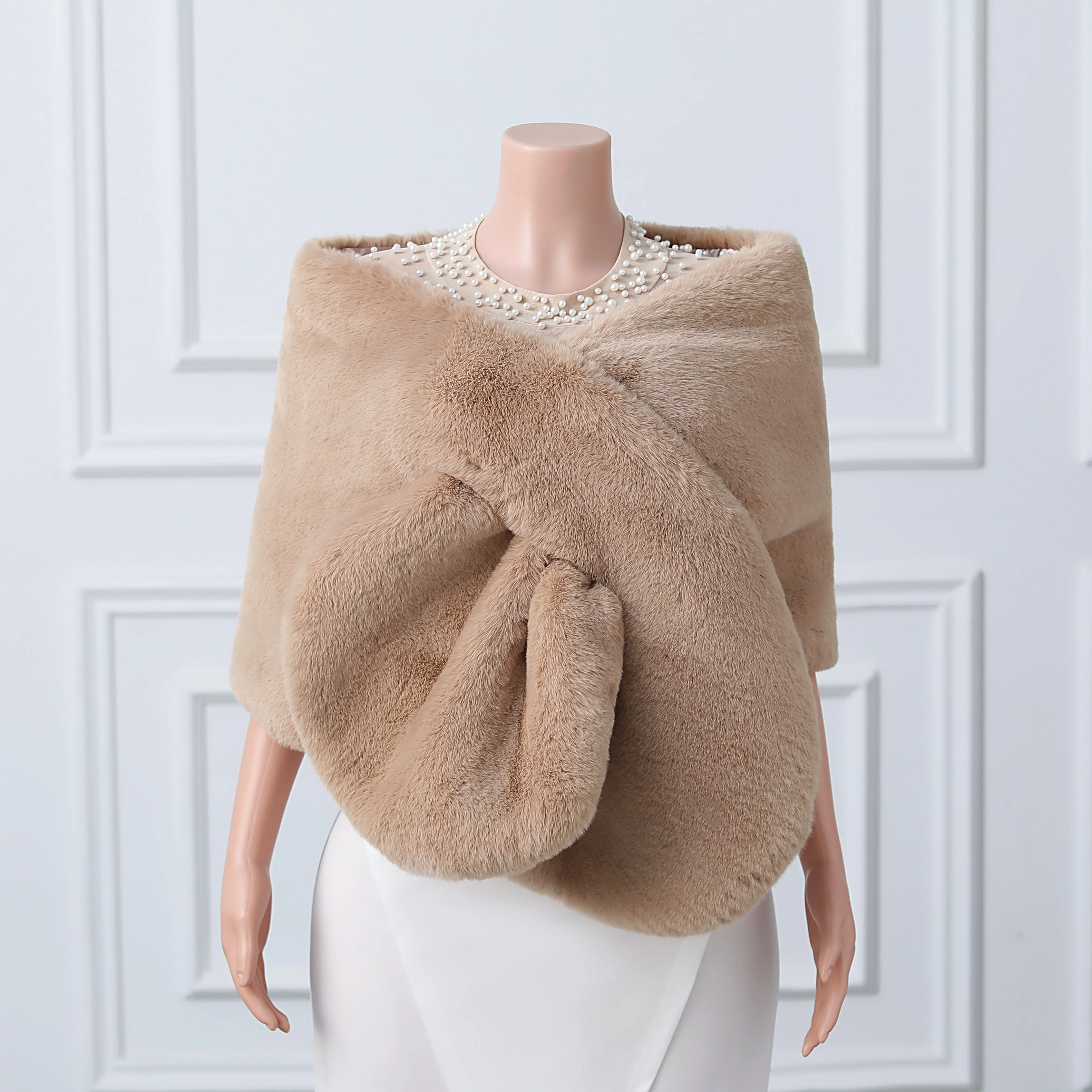 Warp knitted wool round hole mid-length imitation wool wedding shawl - Image 16