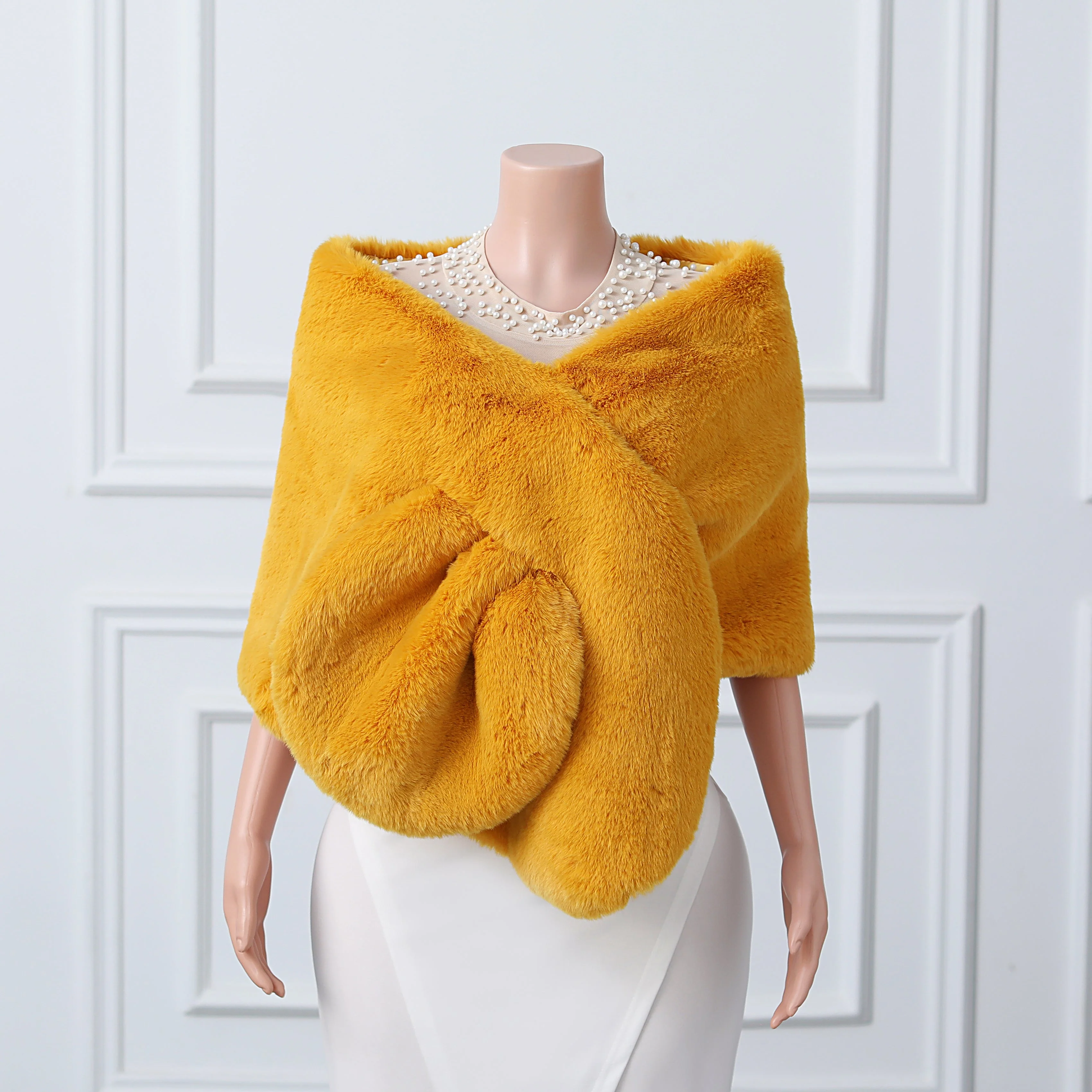 Warp knitted wool round hole mid-length imitation wool wedding shawl - Image 19