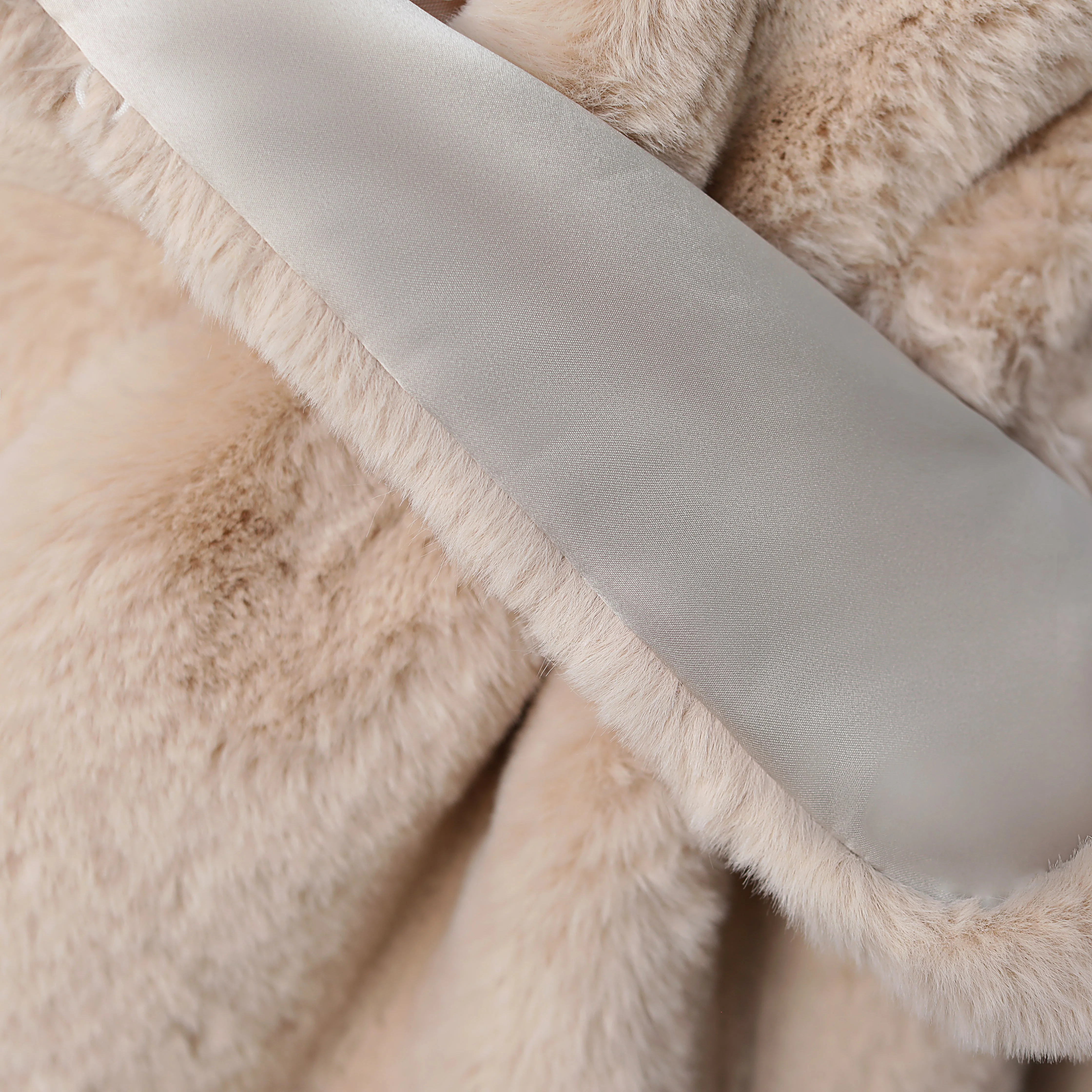 Warp knitted wool round hole mid-length imitation wool wedding shawl - Image 8