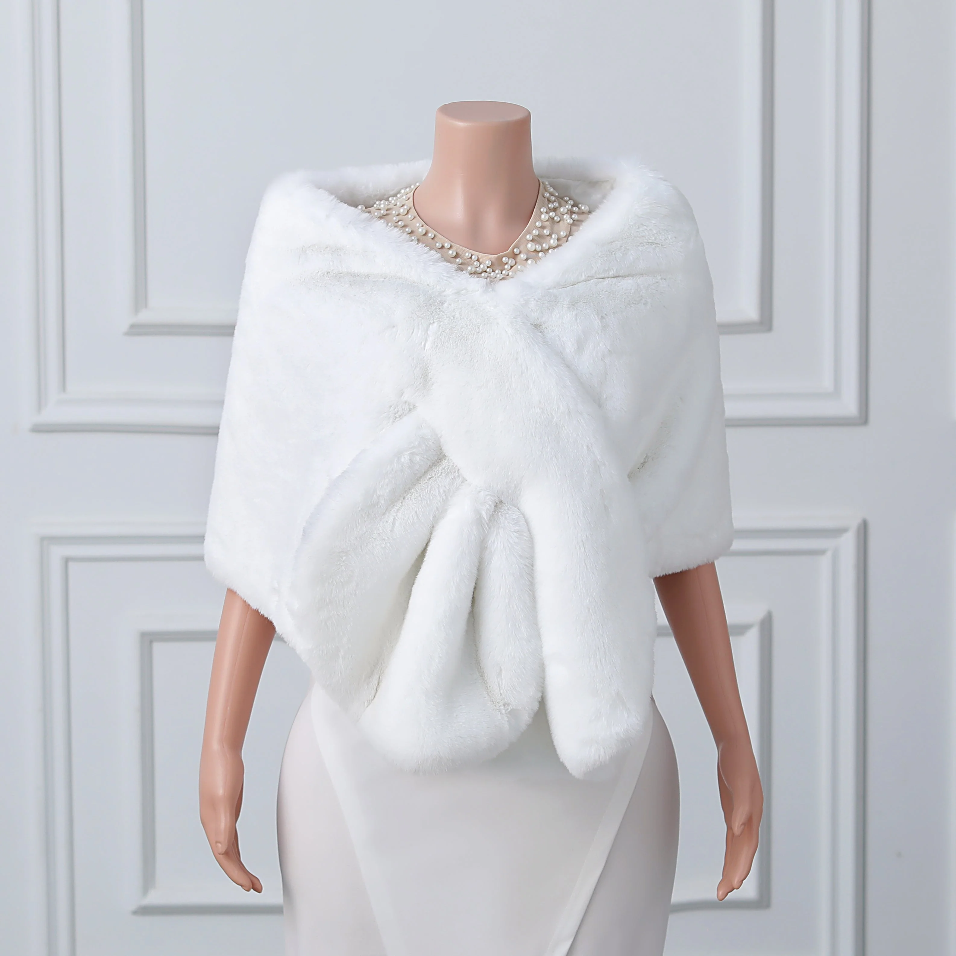 Warp knitted wool round hole mid-length imitation wool wedding shawl - Image 9