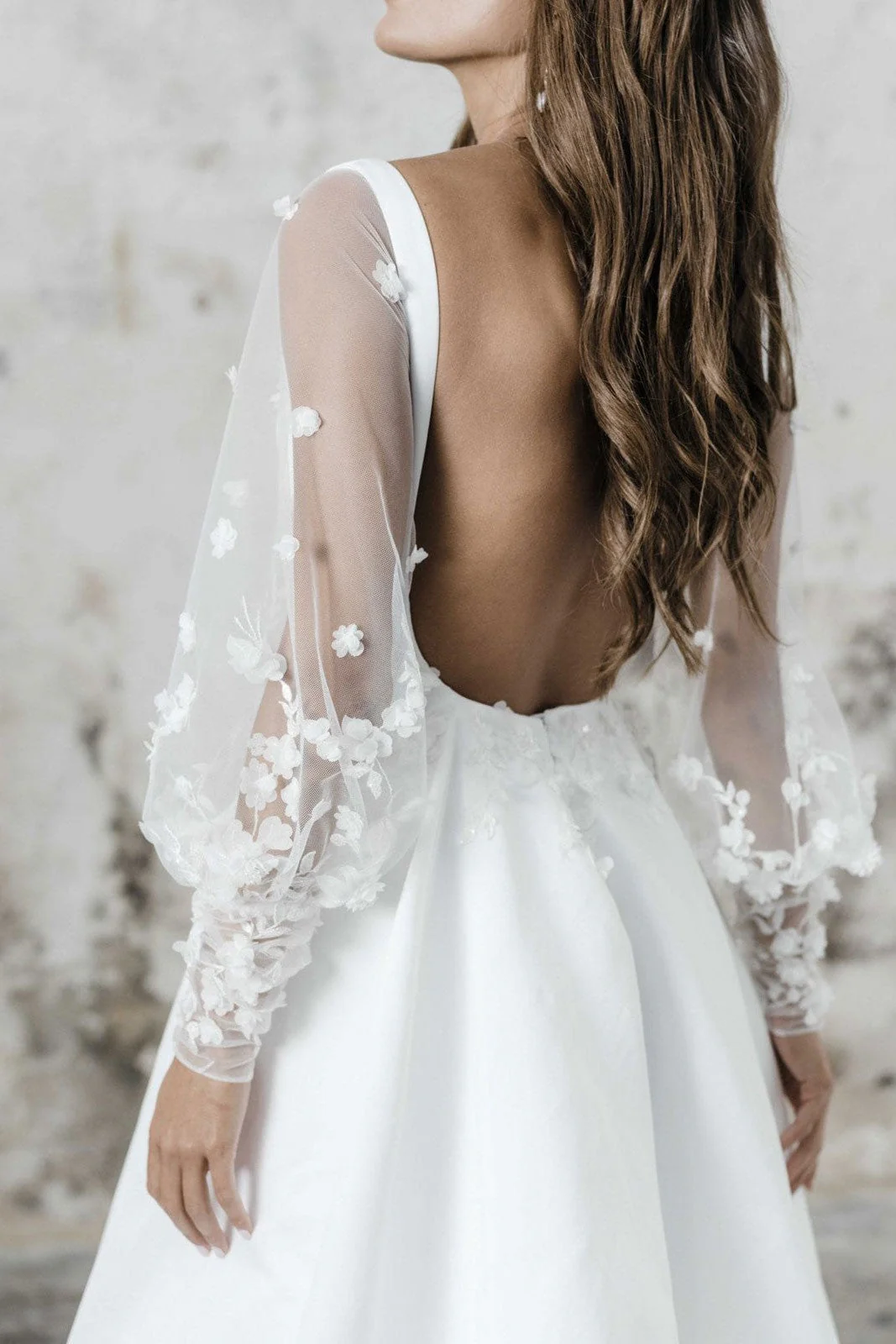 White Casual Wedding Dress A-Line Square Neck Long Sleeves Sexy Backless Applique Cut-Outs Split Front Long Bridal Gowns - Image 3