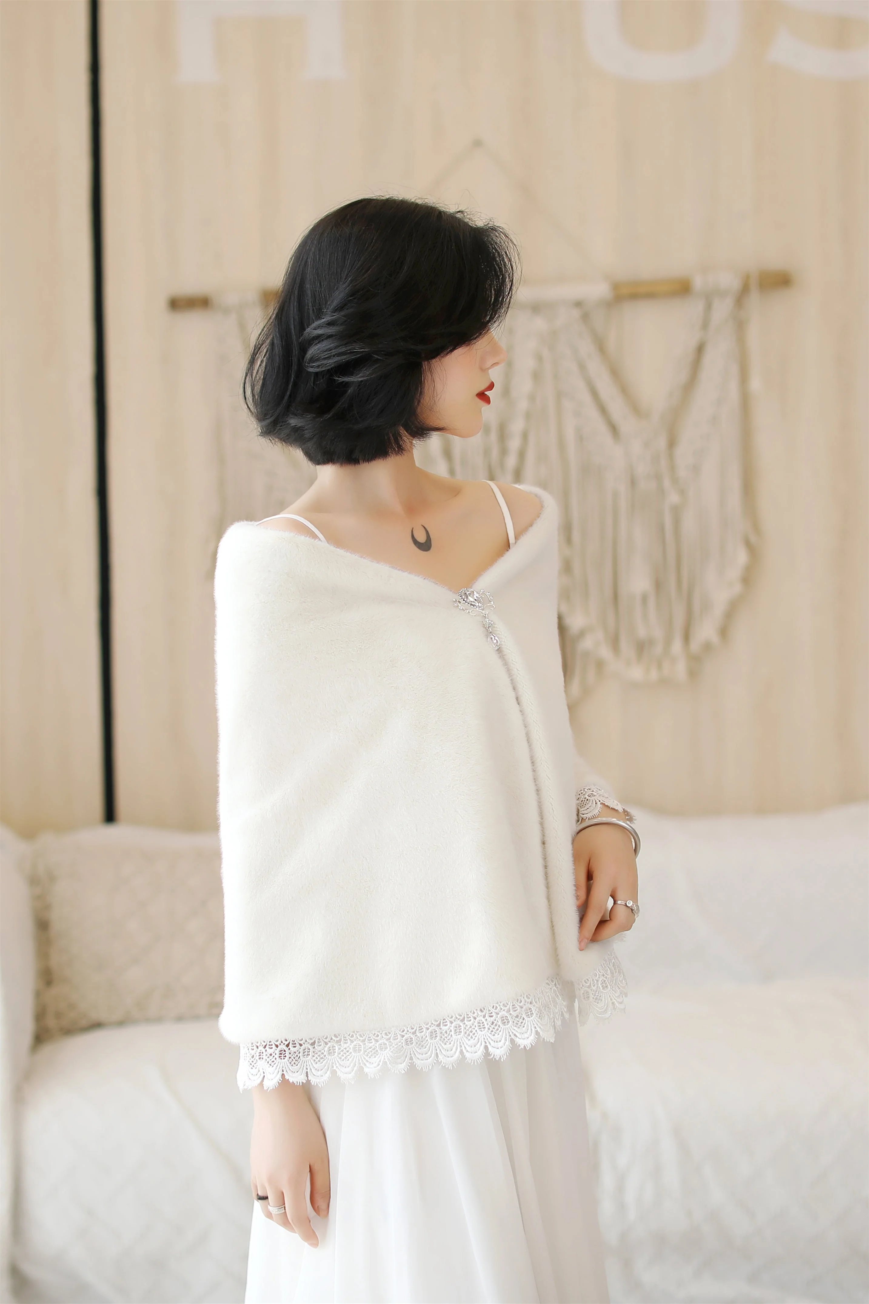 White Lace-Trimmed Wedding Gown Shawl - Image 4