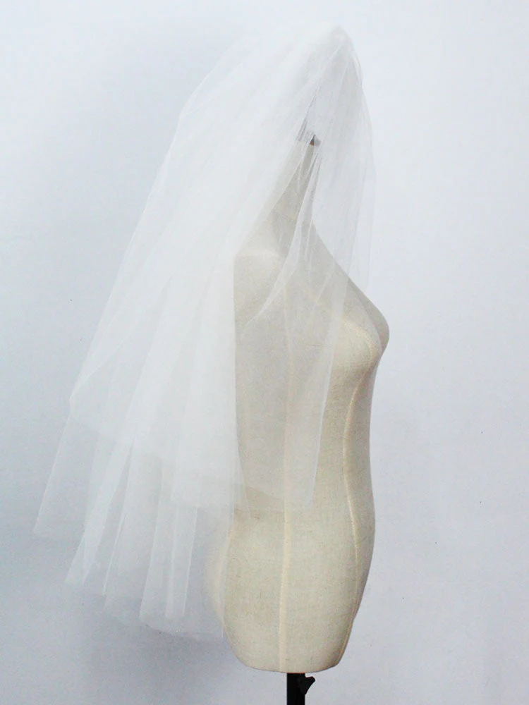 White Three-Tier Tulle Cut Edge Classic Bridal Veils - Image 4