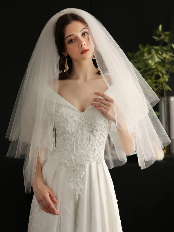 White Three-Tier Tulle Cut Edge Classic Bridal Veils - Image 5