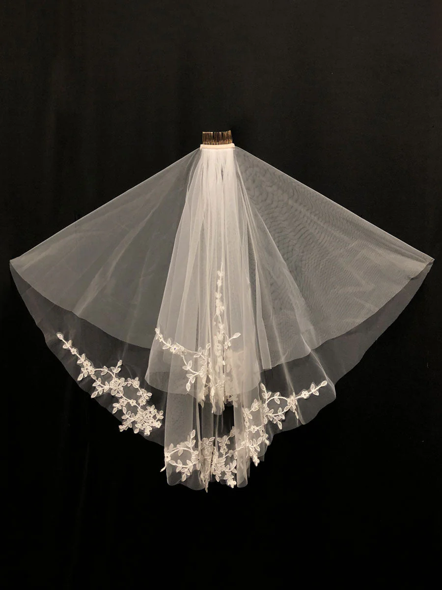 White Tulle Wedding Veils Two-Tier Lace Drop Bridal Veils - Image 6