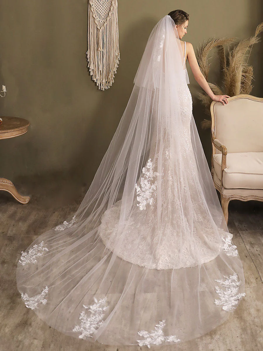 White Waterfall Two-Tier Lace Tulle Wedding Veils - Image 3